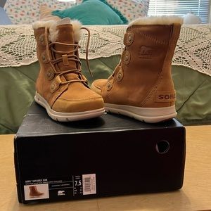 Sorel Explorer Joan 7 1/2 camel brown waterproof